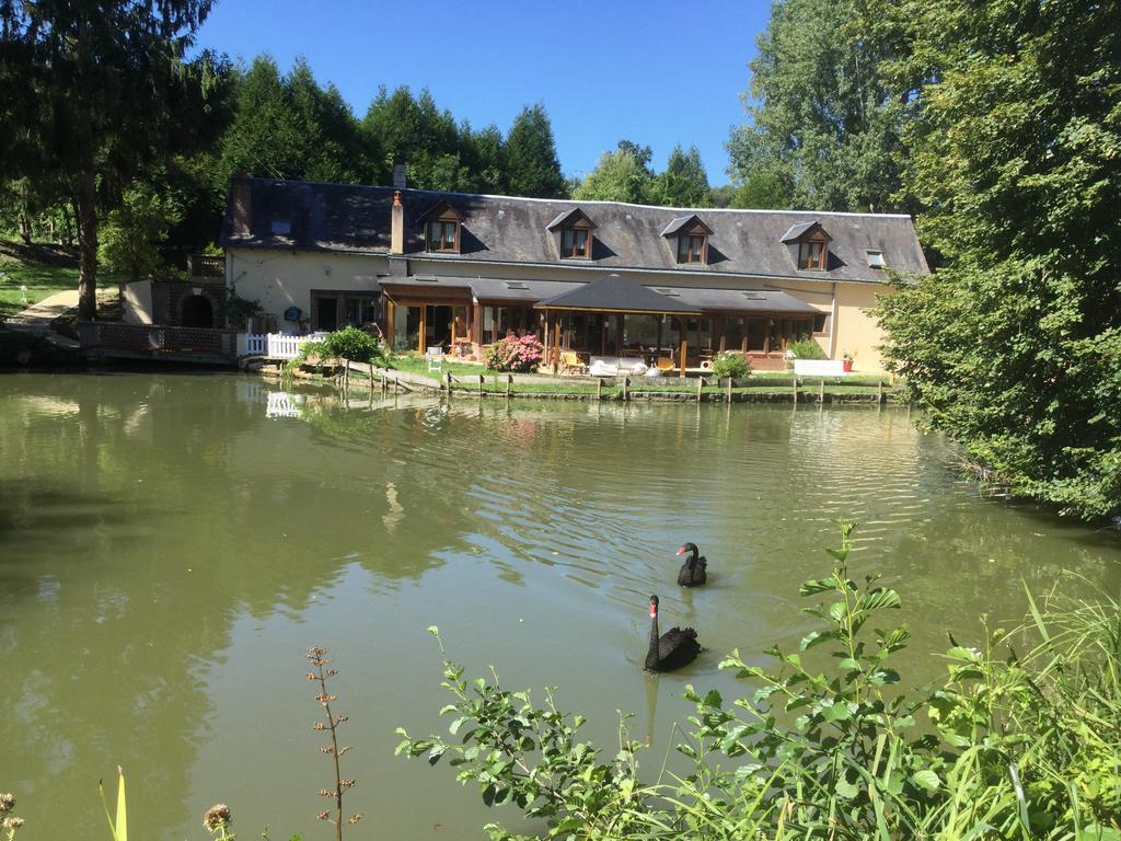 Le Moulin Calme Bed & Breakfast Luceau Ngoại thất bức ảnh