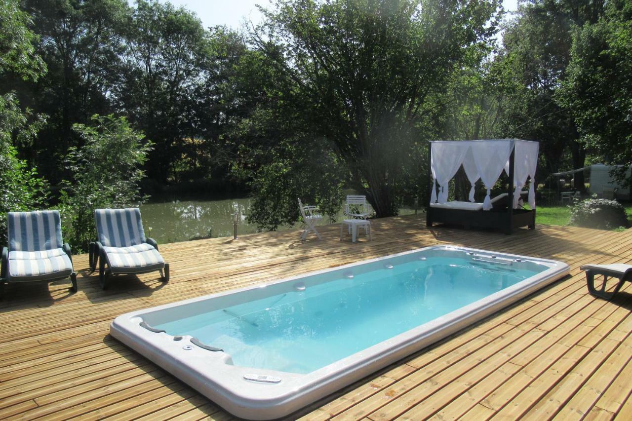 Le Moulin Calme Bed & Breakfast Luceau Ngoại thất bức ảnh